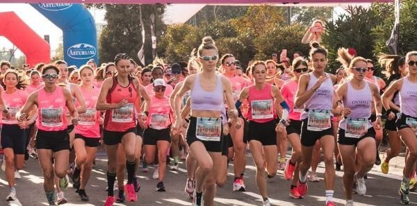 14.000 participantes en una marea rosa de récord en la Carrera de la Mujer de Zaragoza